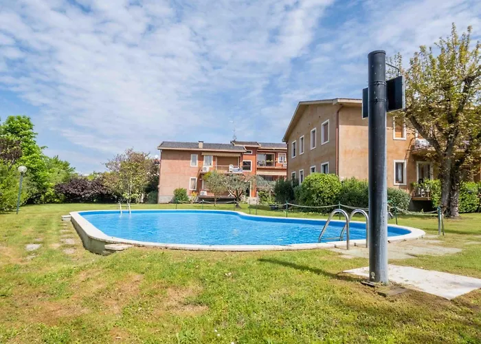 아파트 Mit Terrasse By Interhome *