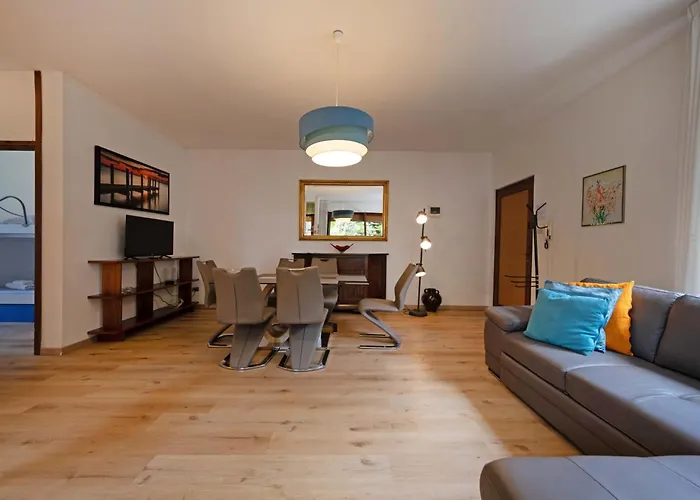 Mit Terrasse By Interhome Lejlighed *